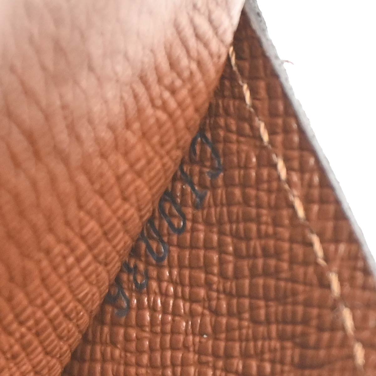 Louis Vuitton Monogram Ludlow Coin Case Wallet M61927