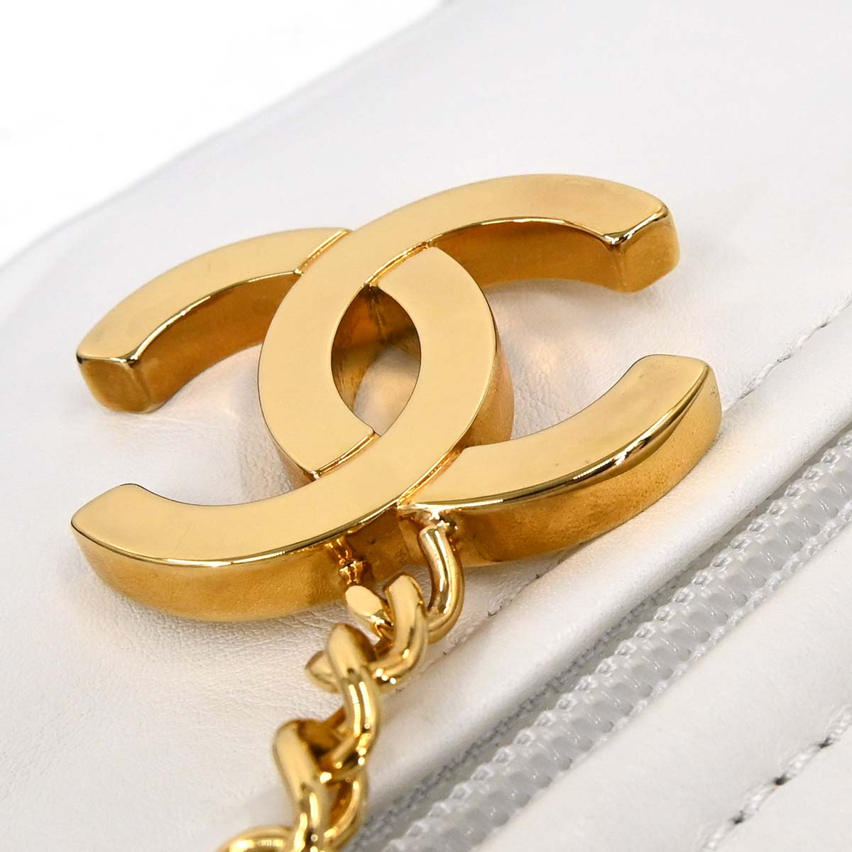 Chanel 2008-2009 White Lambskin Rodeo Drive Shoulder Bag