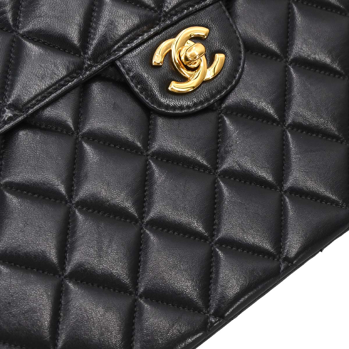 Chanel 2000-2002 Black Lambskin Jumbo Classic Flap Shoulder Bag