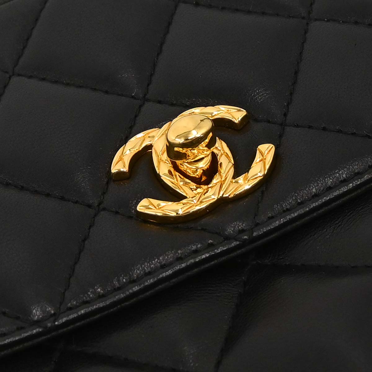 Chanel 1991-1994 Black Lambskin Shoulder Camera Bag Mini