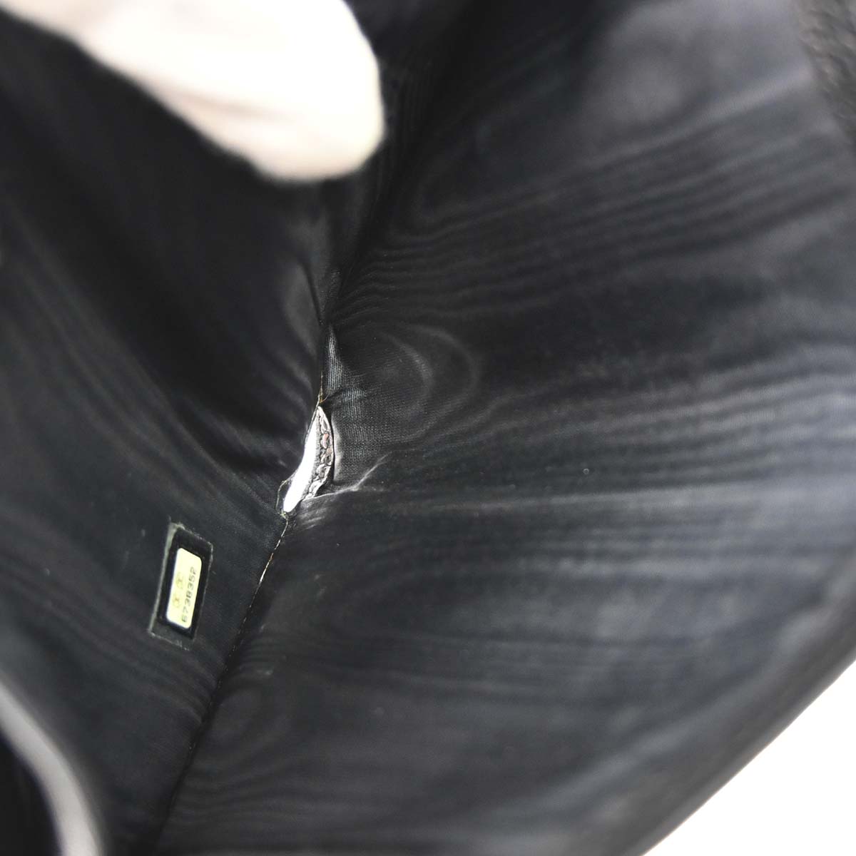 Chanel Black Caviar Skin Trifold Wallet