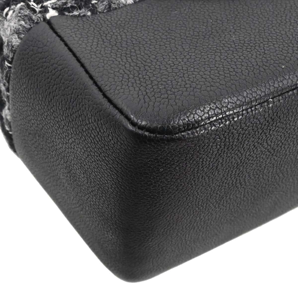 Chanel Black Caviar Skin Tweed Jumbo Classic Double Flap Shoulder Bag