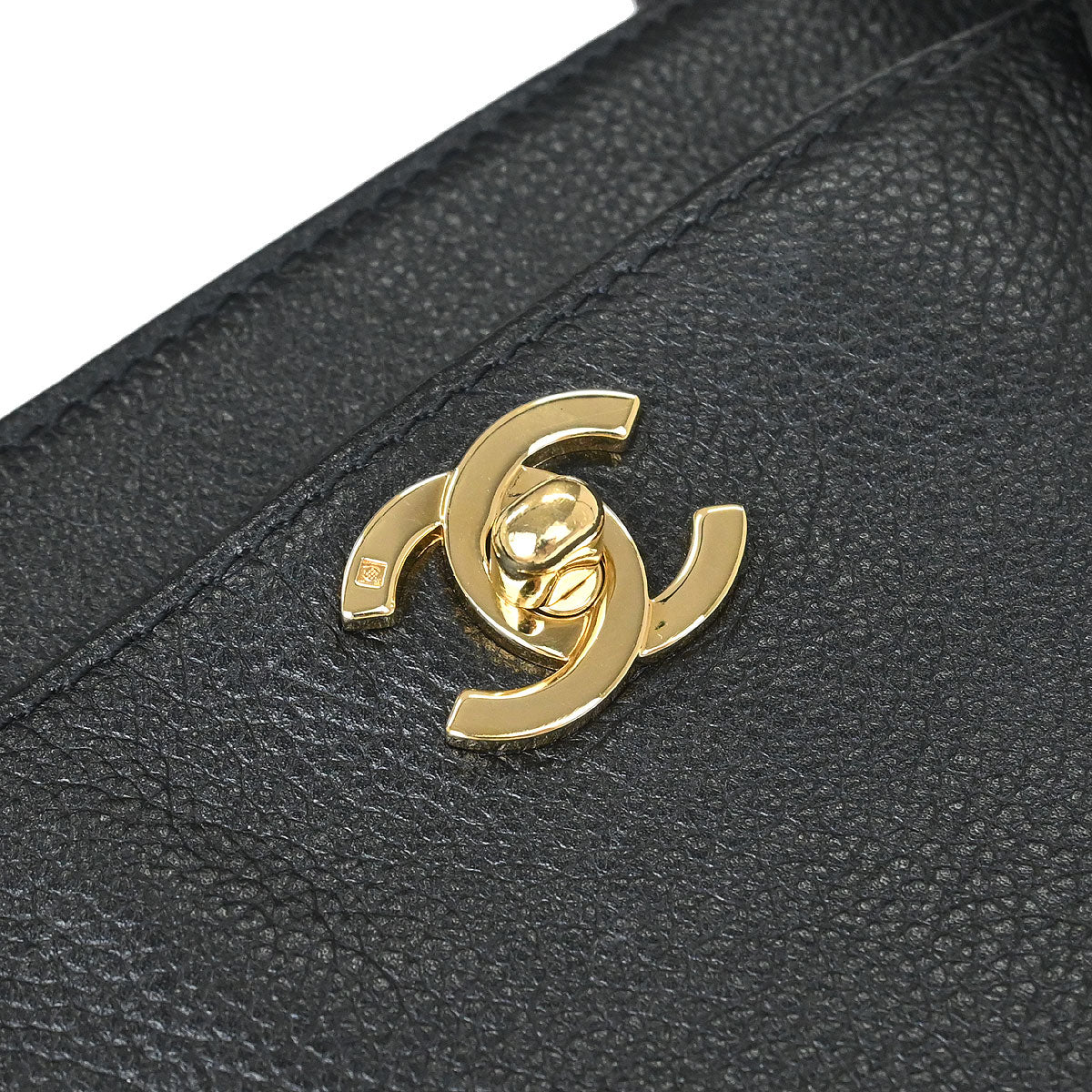 Chanel 2004-2005 Black Calfskin Executive Cerf 2way Shoulder Tote Bag