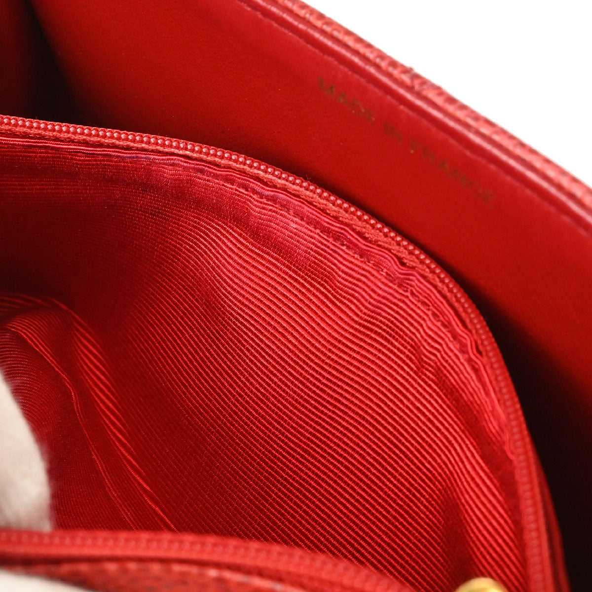Chanel 1991-1994 Red Caviar Skin Small Diana Shoulder Bag