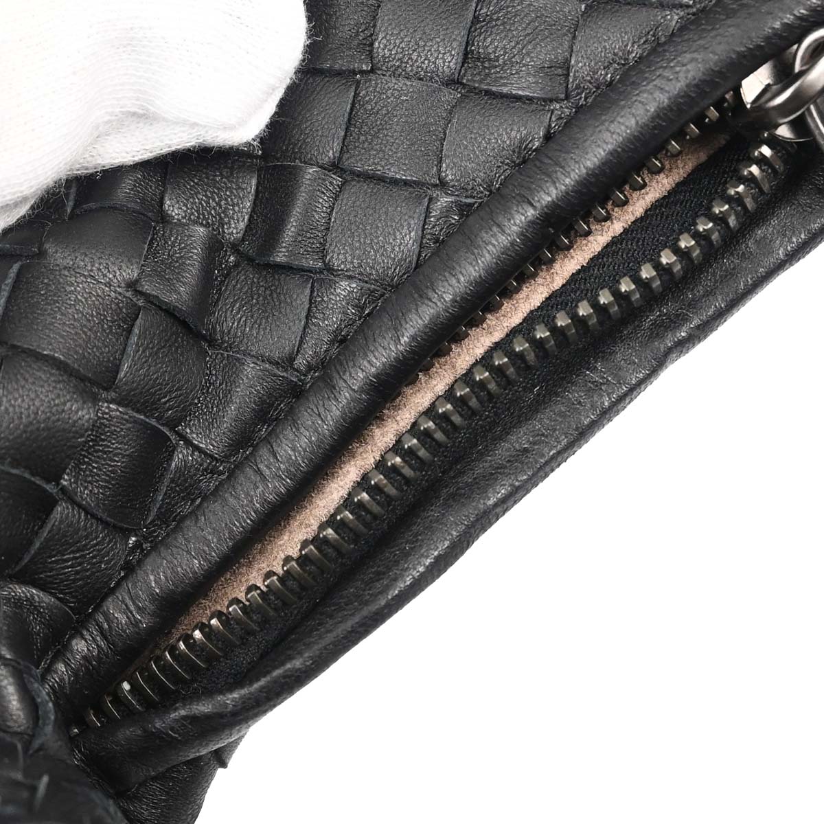 Bottega Veneta Black Lambskin Intrecciato Hobo Handbag