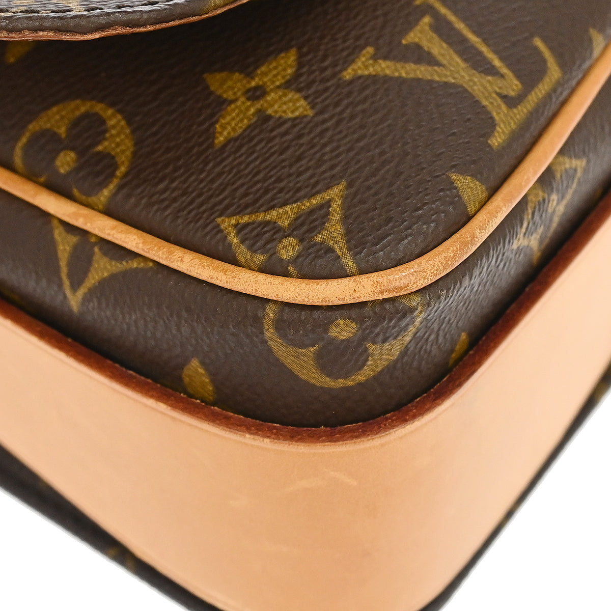 Louis Vuitton Monogram Cartouchiere GM Shoulder Bag M51252