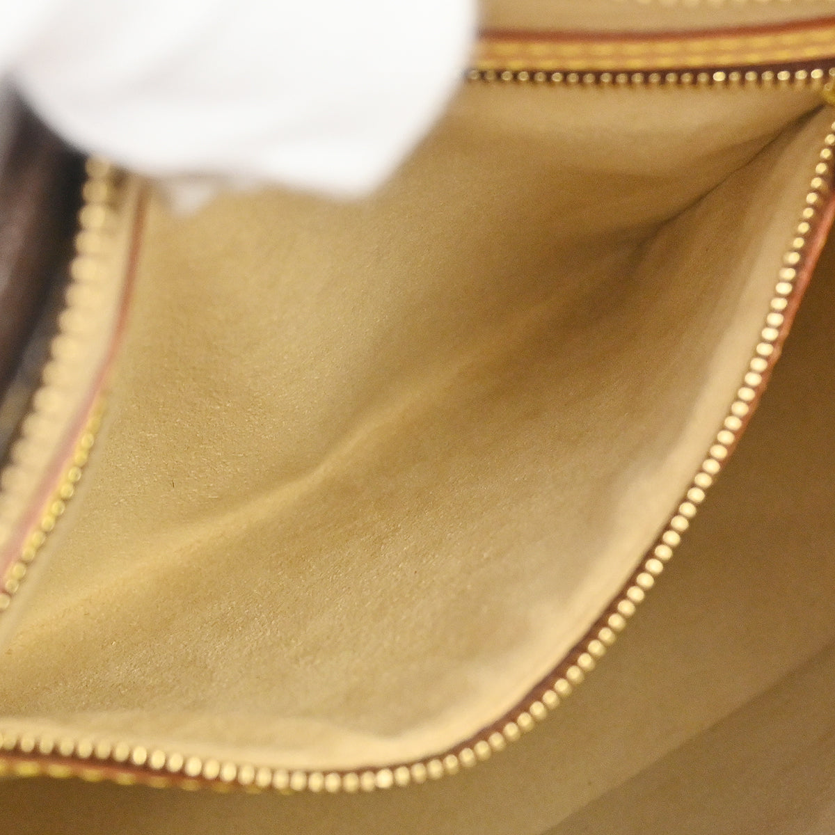 Louis Vuitton Monogram Looping MM Handbag M51146