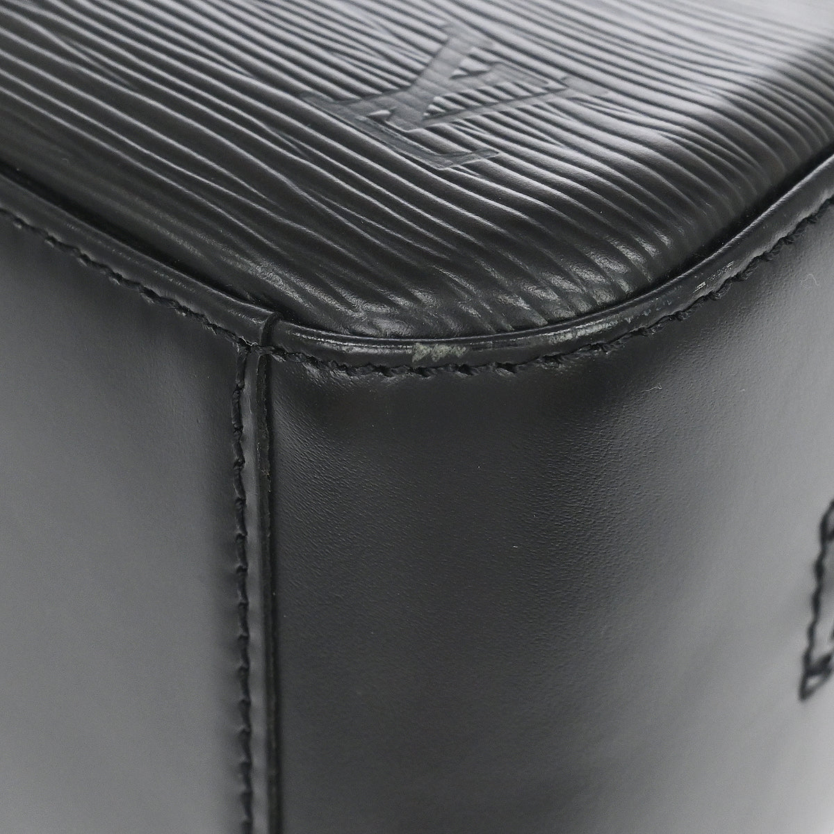Louis Vuitton Black Epi Jasmin Handbag M52082