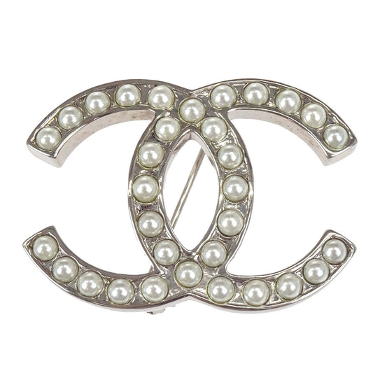 Chanel CC Costume Pearl Brooch Pin Silver D11V