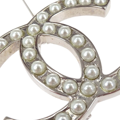 Chanel CC Costume Pearl Brooch Pin Silver D11V