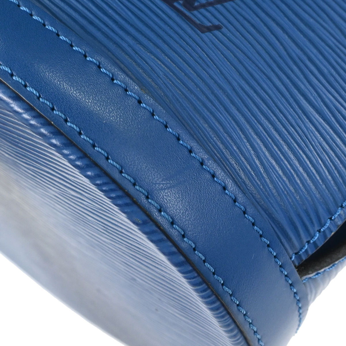 Louis Vuitton 1997 Blue Epi Cluny Shoulder Bag M52255
