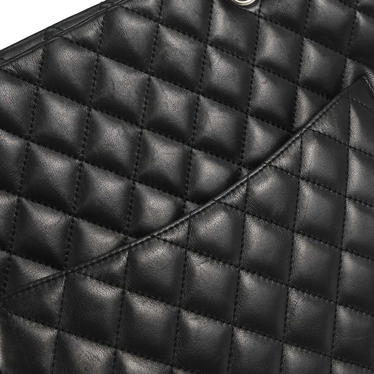 Chanel 2005-2006 Black Calfskin Cambon Ligne Tote Handbag
