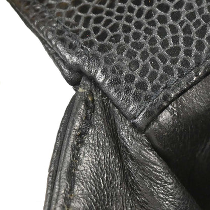 Chanel 1991-1994 Black Caviar Skin Small Diana Shoulder Bag