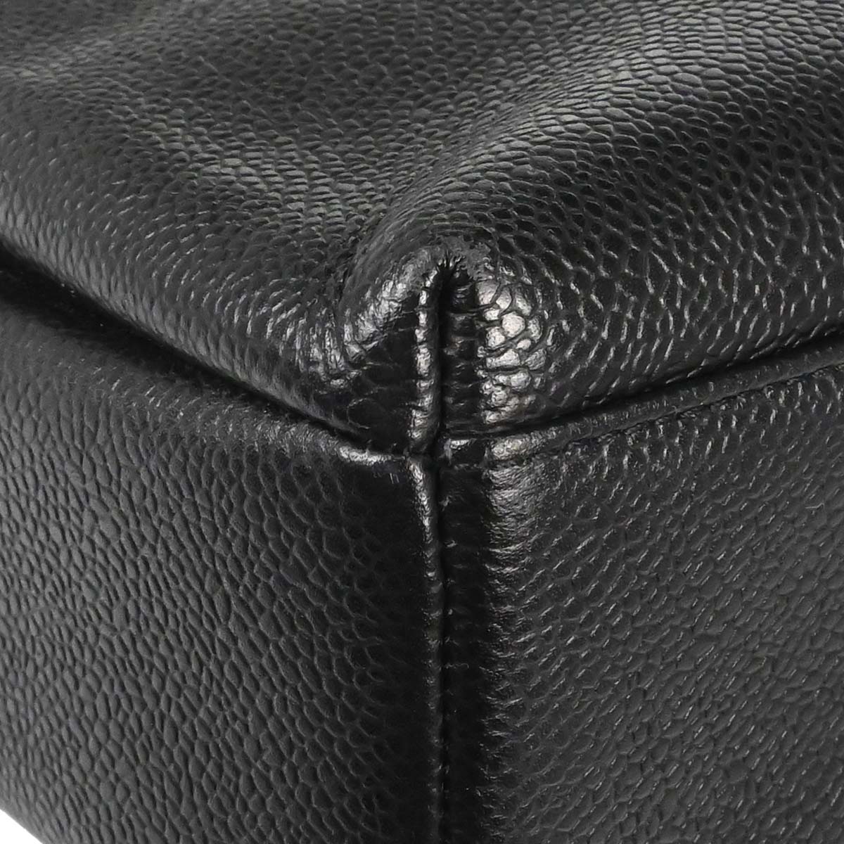 Chanel 1997-1999 Black Caviar Skin Shoulder Bag