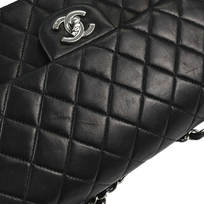 Chanel 2000-2002 Black Lambskin Medium Classic Double Flap Shoulder Bag