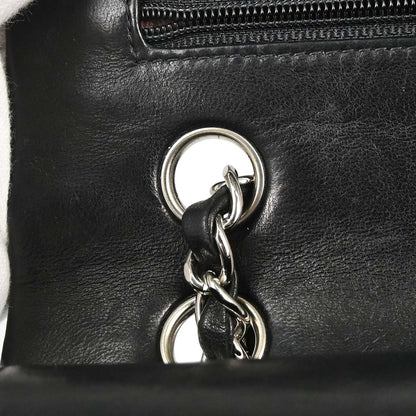 Chanel 2000-2002 Black Lambskin Medium Classic Double Flap Shoulder Bag
