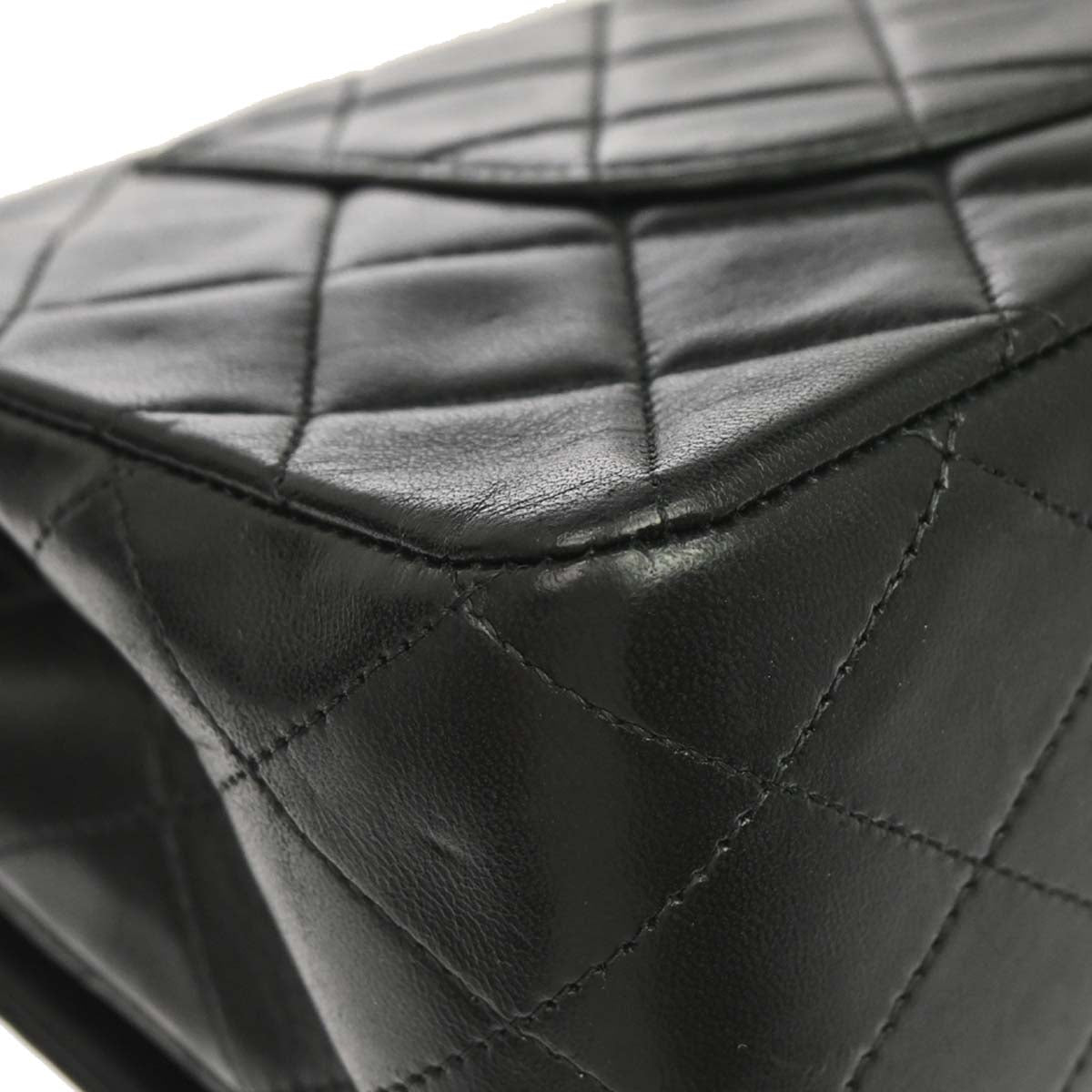 Chanel 1989-1991 Black Lambskin Medium Classic Double Flap Shoulder Bag