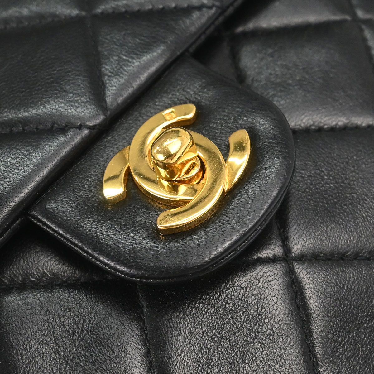 Chanel 1991-1994 Black Lambskin Classic Square Flap Shoulder Bag 20
