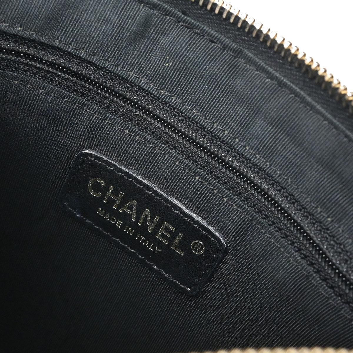 Chanel 2003-2004 Black Caviar Skin Shoulder Bag