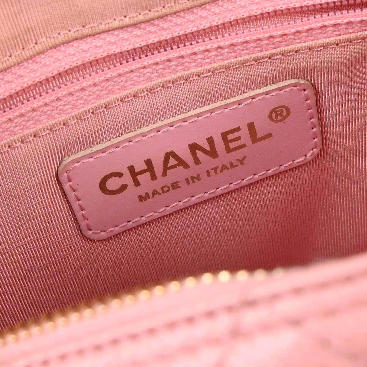 Chanel 2005-2006 Pink Caviar Skin Handbag