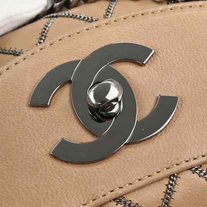 Chanel 2005-2006 Beige Lambskin Chain Stitch Handbag