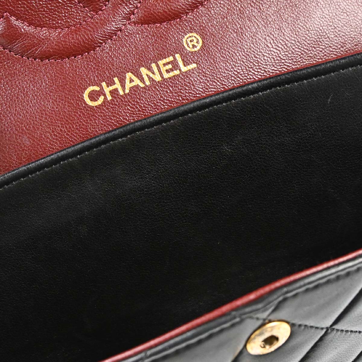 Chanel 1989-1991 Black Lambskin Medium Classic Double Flap Shoulder Bag