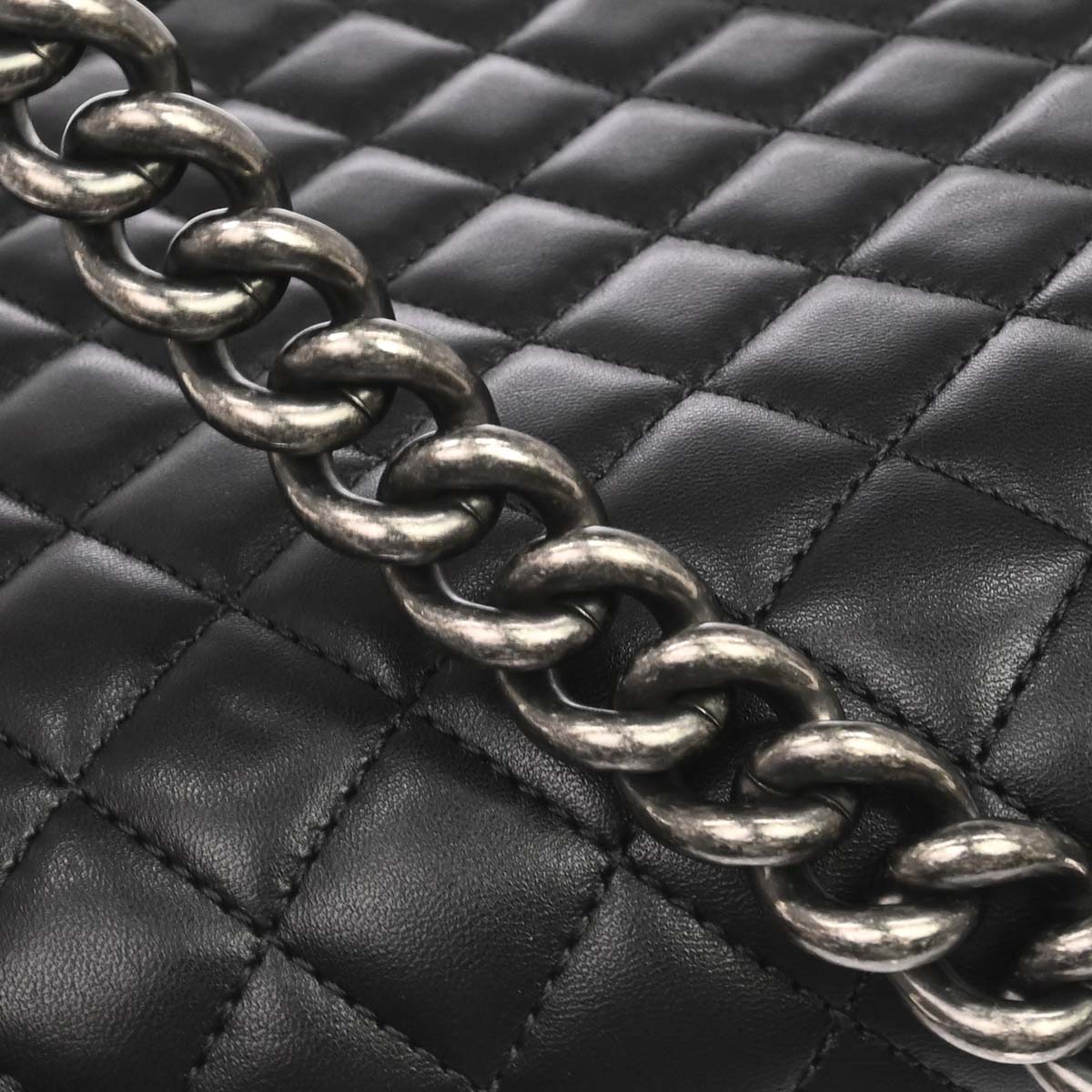 Boy Chanel 2017 Black Lambskin Medium Shoulder Bag