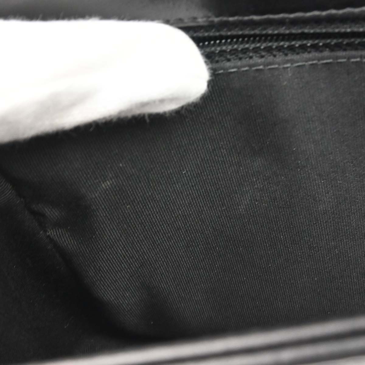 Boy Chanel 2017 Black Lambskin Medium Shoulder Bag