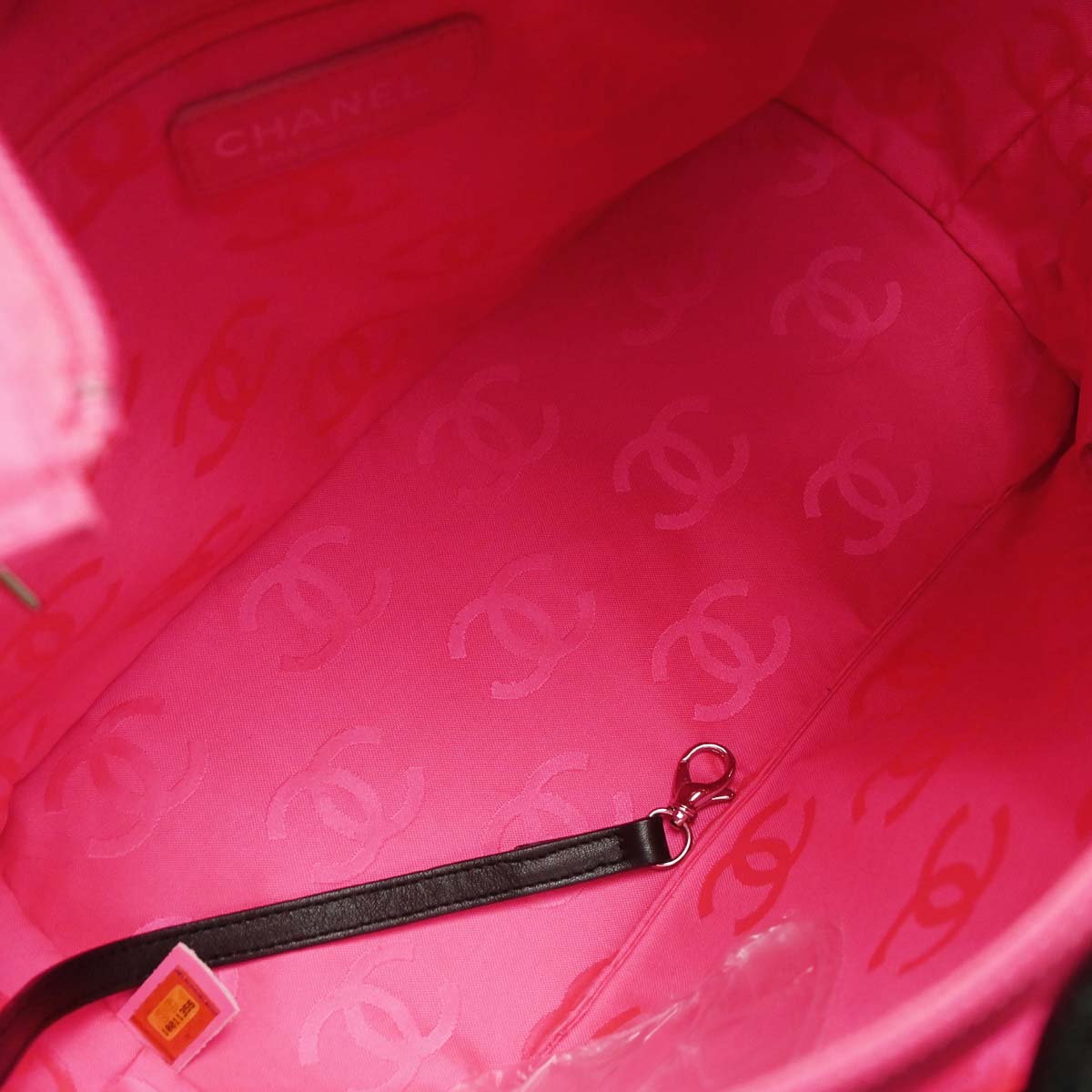 Chanel 2005-2006 Black Calfskin Cambon Ligne Tote Handbag