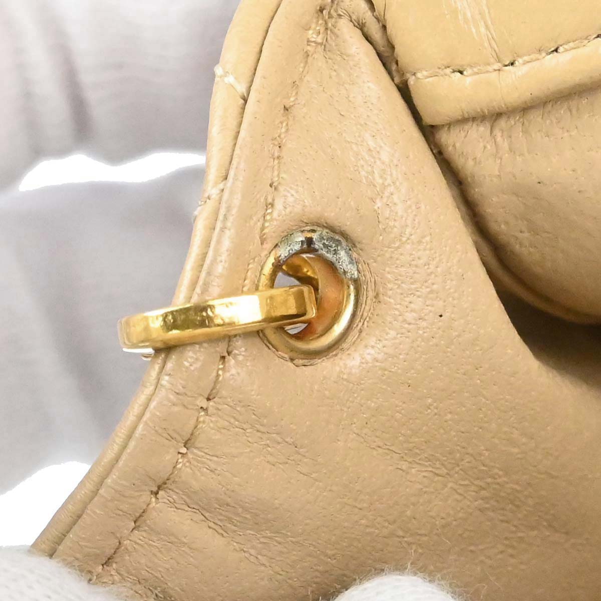 Chanel 1989-1991 Beige Lambskin Classic Square Flap Shoulder Bag 20