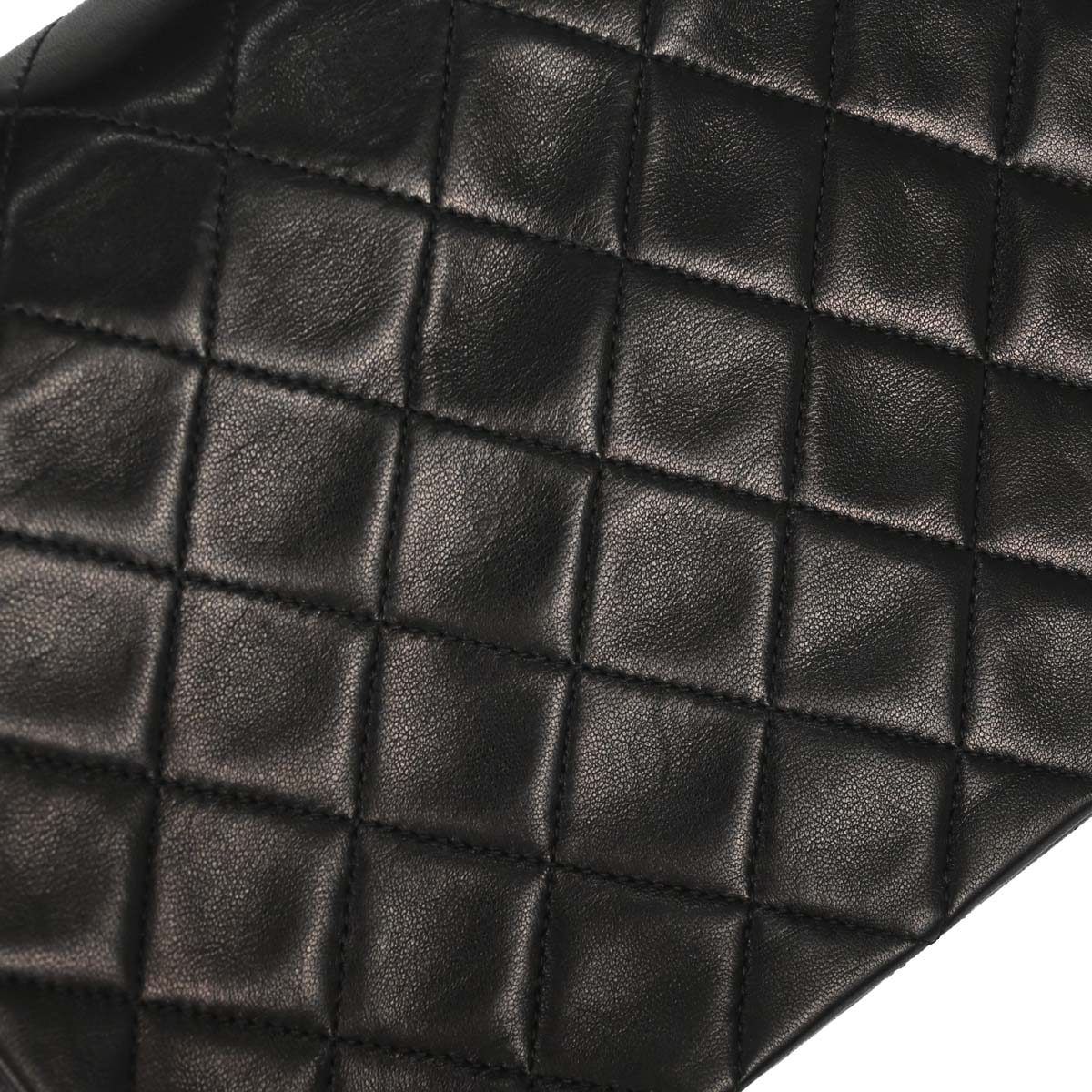 Chanel 1991-1994 Black Lambskin Classic Square Flap Shoulder Bag 20