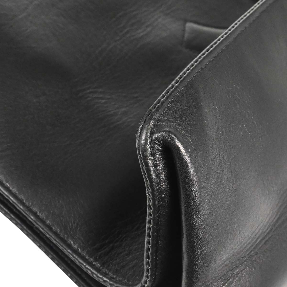 Chanel 1994-1996 Black Lambskin Chain Tote Shoulder Bag
