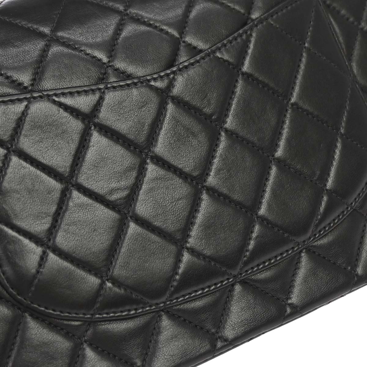 Chanel 2000-2002 Black Lambskin Medium Classic Double Flap Shoulder Bag