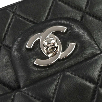 Chanel 2000-2002 Black Lambskin Medium Classic Double Flap Shoulder Bag