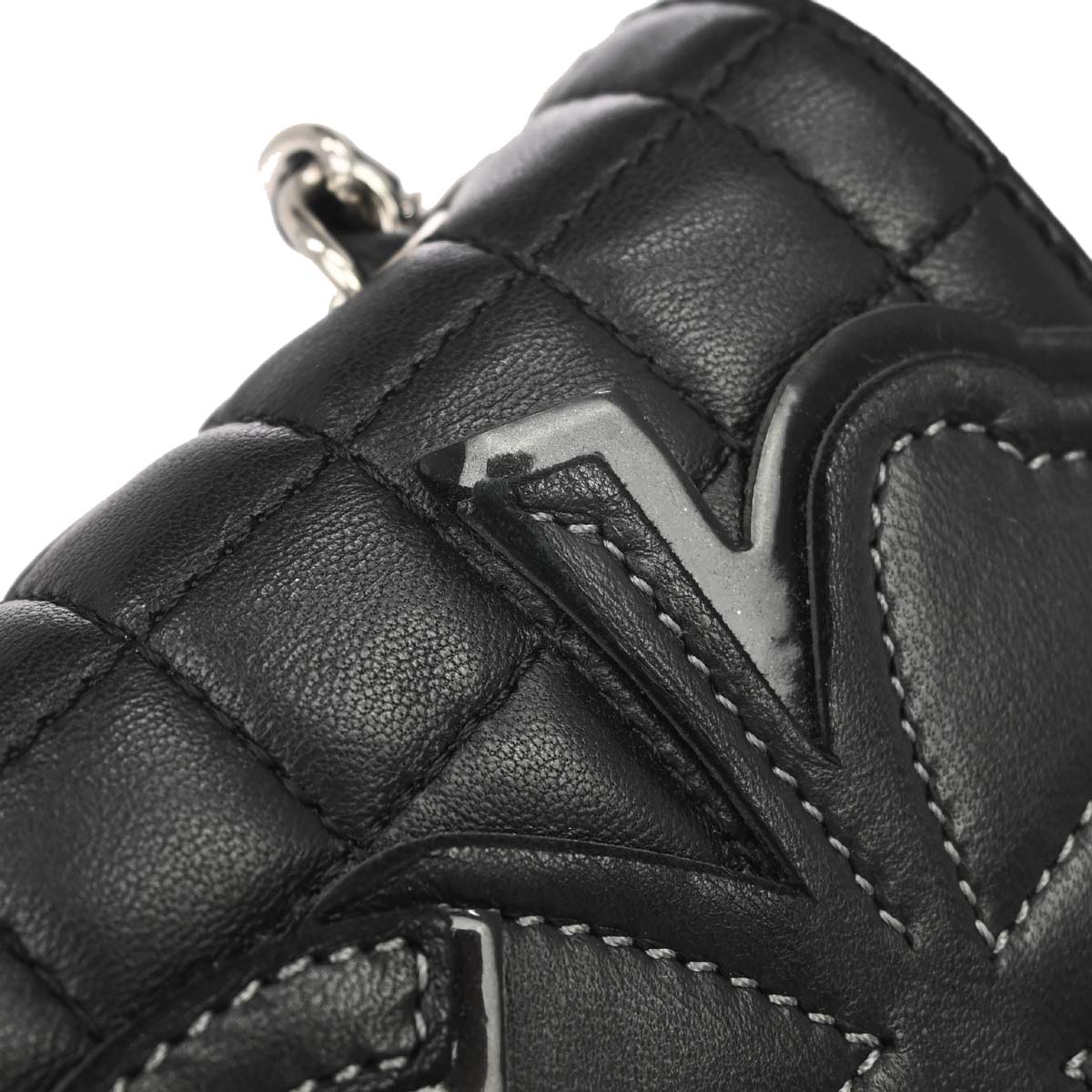 Chanel 2005-2006 Black Lambskin Choco Bar Camellia No.5 CC Clover Handbag