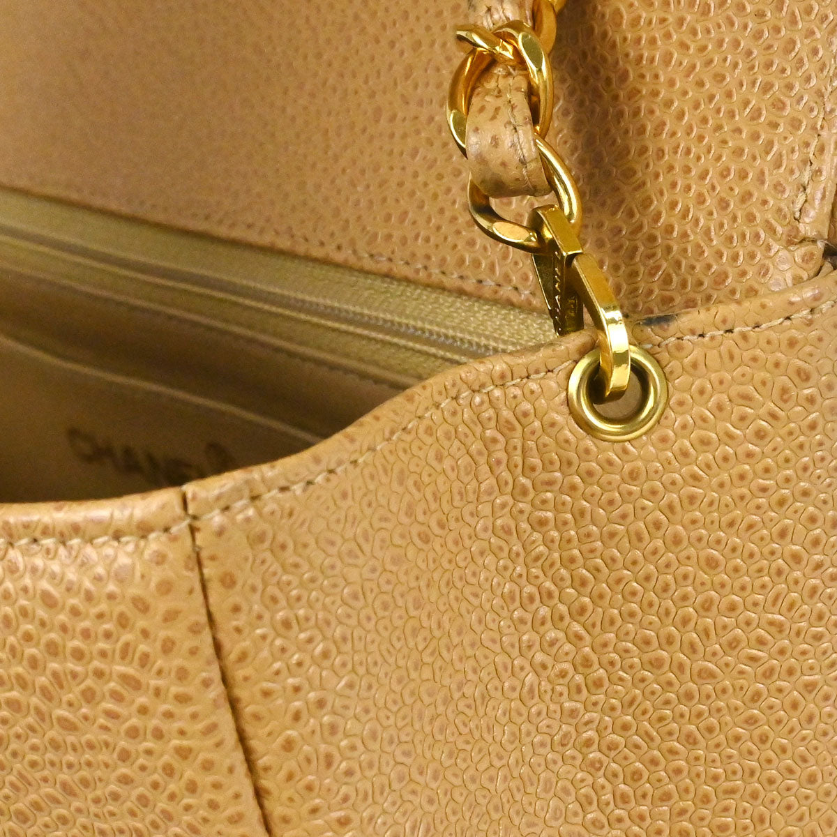 Chanel 1994-1996 Beige Caviar Skin Medium Diana Shoulder Bag