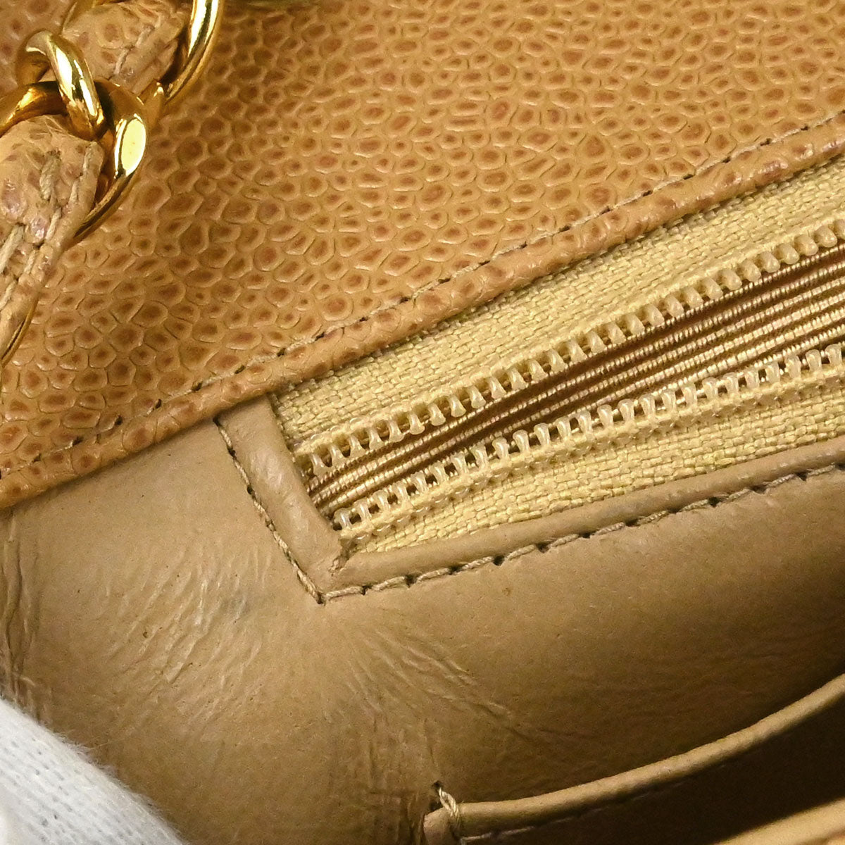 Chanel 1994-1996 Beige Caviar Skin Medium Diana Shoulder Bag