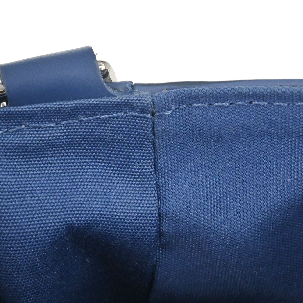 Louis Vuitton 2005 Blue Epi Pochette Segur Handbag M5888G