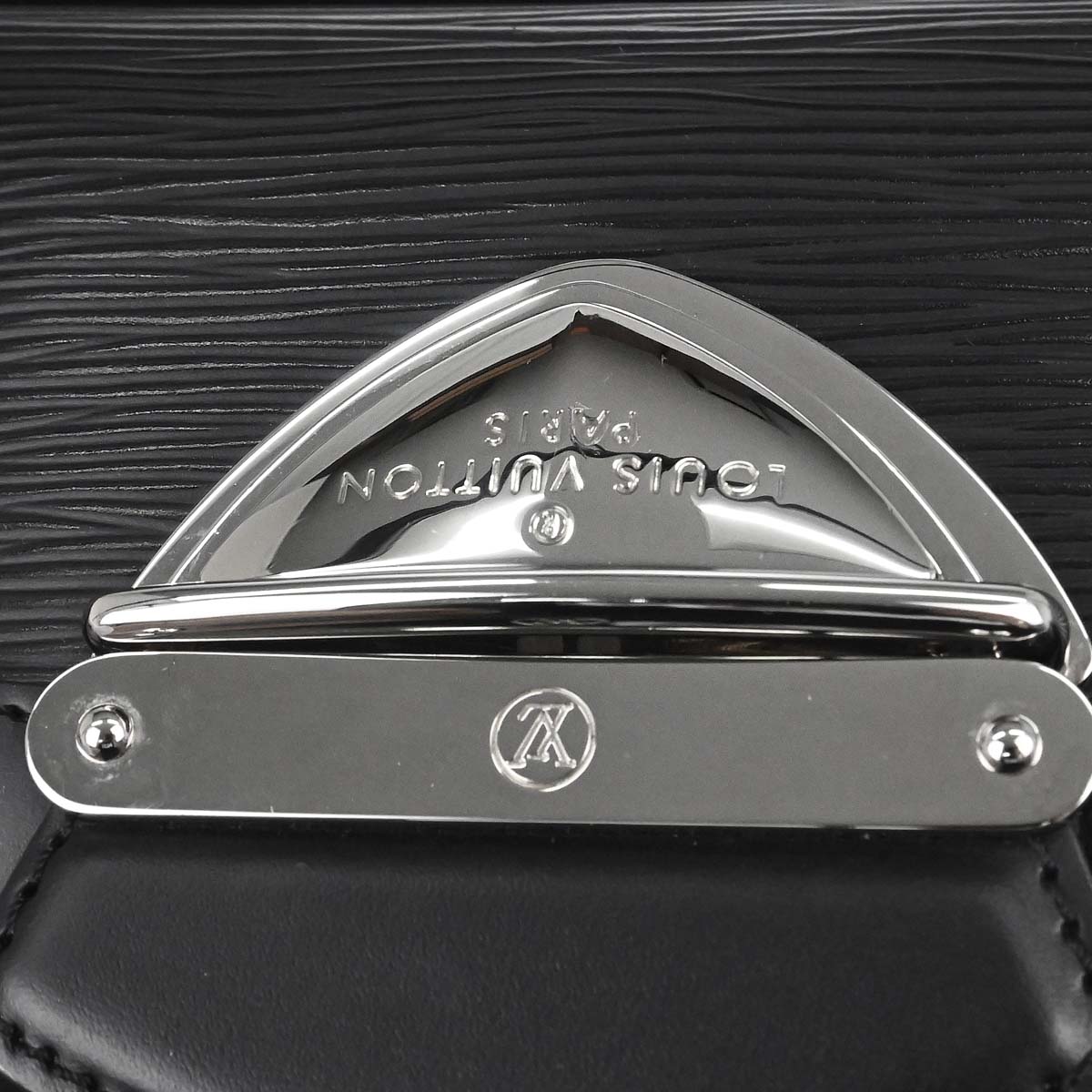 Louis Vuitton Black Epi Pochette Montaigne Handbag M59292