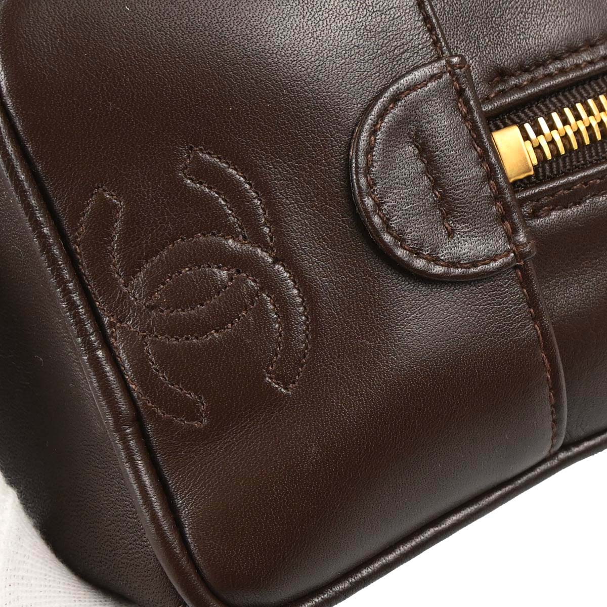 Chanel 1989-1991 Brown Lambskin Bicolore Pouch Clutch Bag