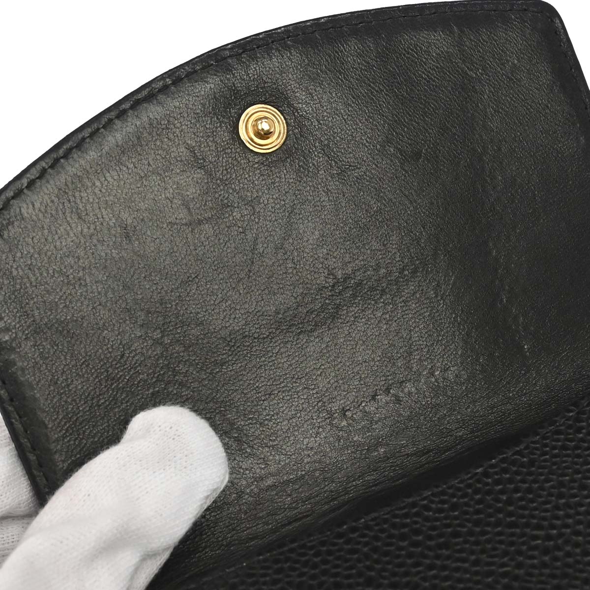 Chanel 2005-2006 Black Caviar Skin Bifold Wallet
