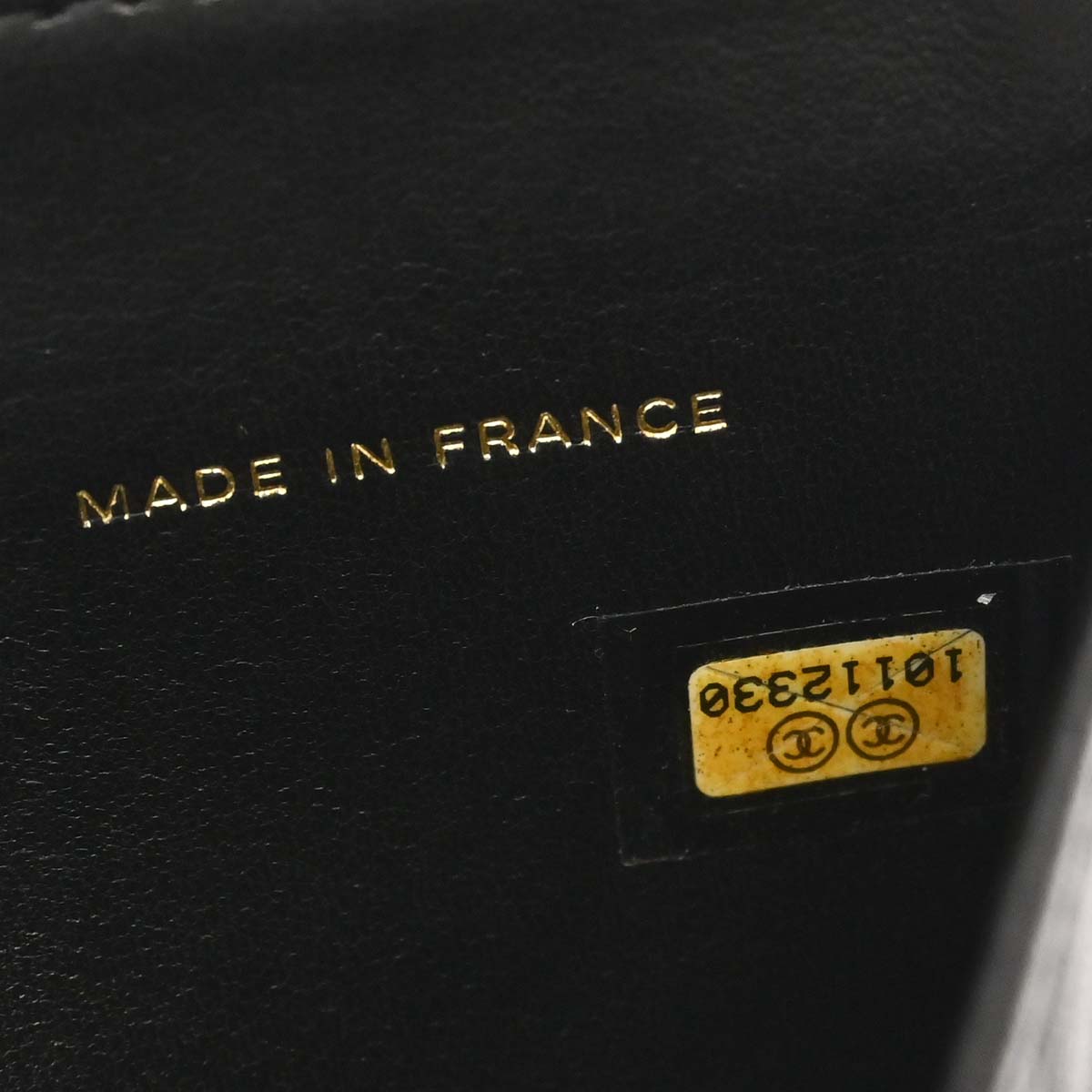 Chanel 2005-2006 Black Caviar Skin Bifold Wallet