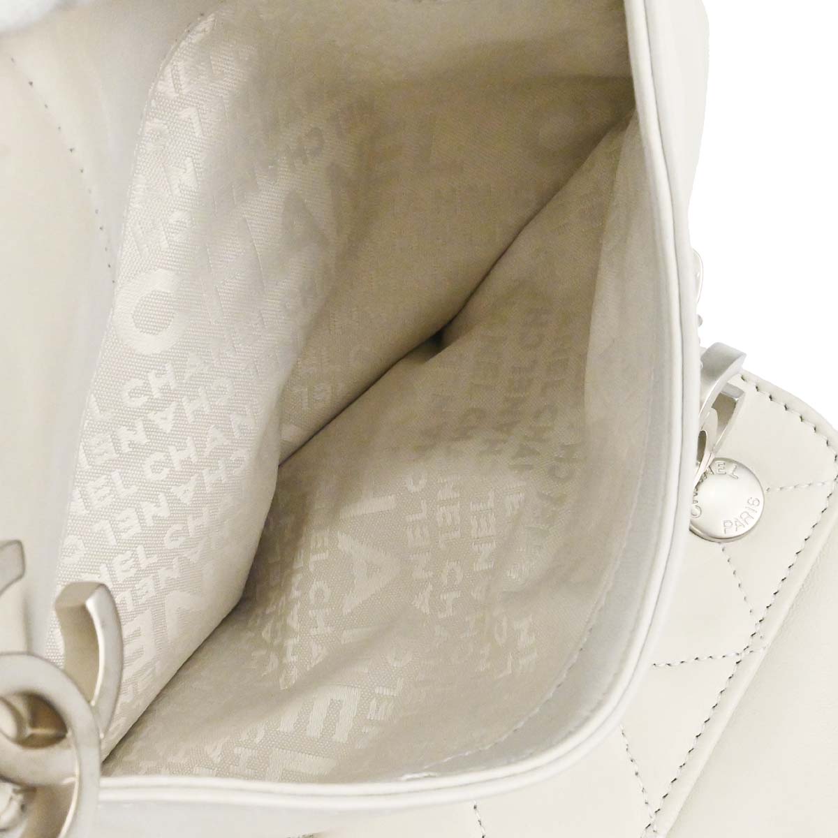 Chanel 2003-2004 White Lambskin Jacket Bag Body Bag