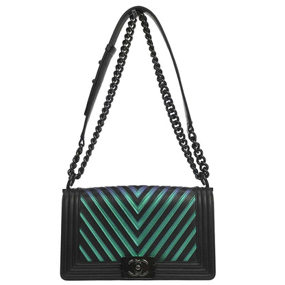Boy Chanel Black Calfskin Chevron Medium Shoulder Bag