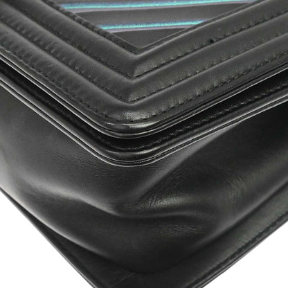 Boy Chanel Black Calfskin Chevron Medium Shoulder Bag