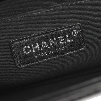 Boy Chanel Black Calfskin Chevron Medium Shoulder Bag