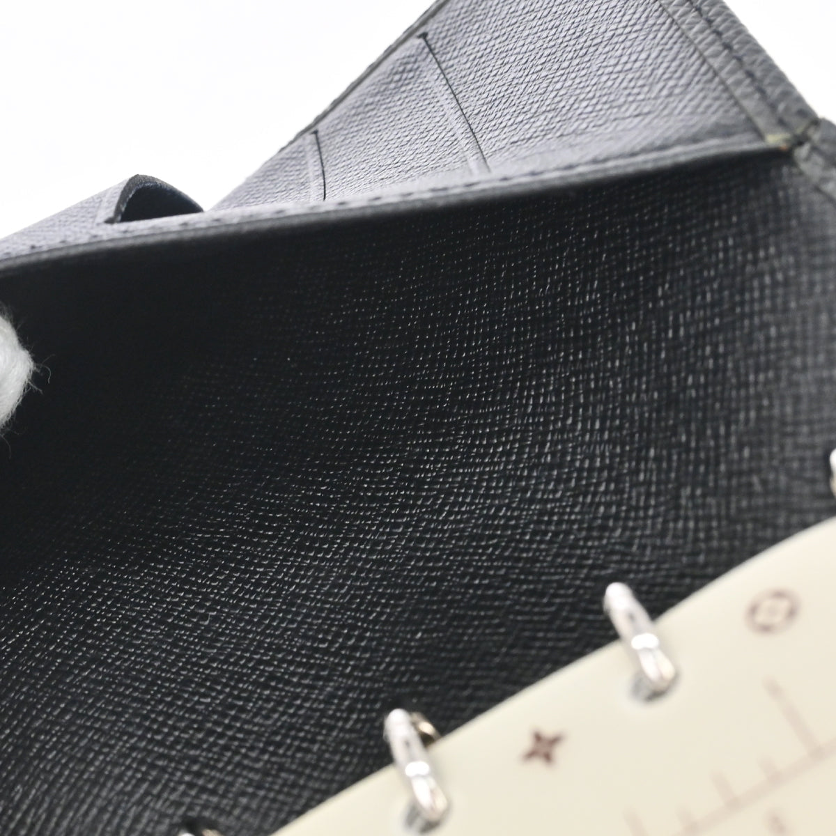 Louis Vuitton Black Taiga Agenda PM Notebook Cover R20426