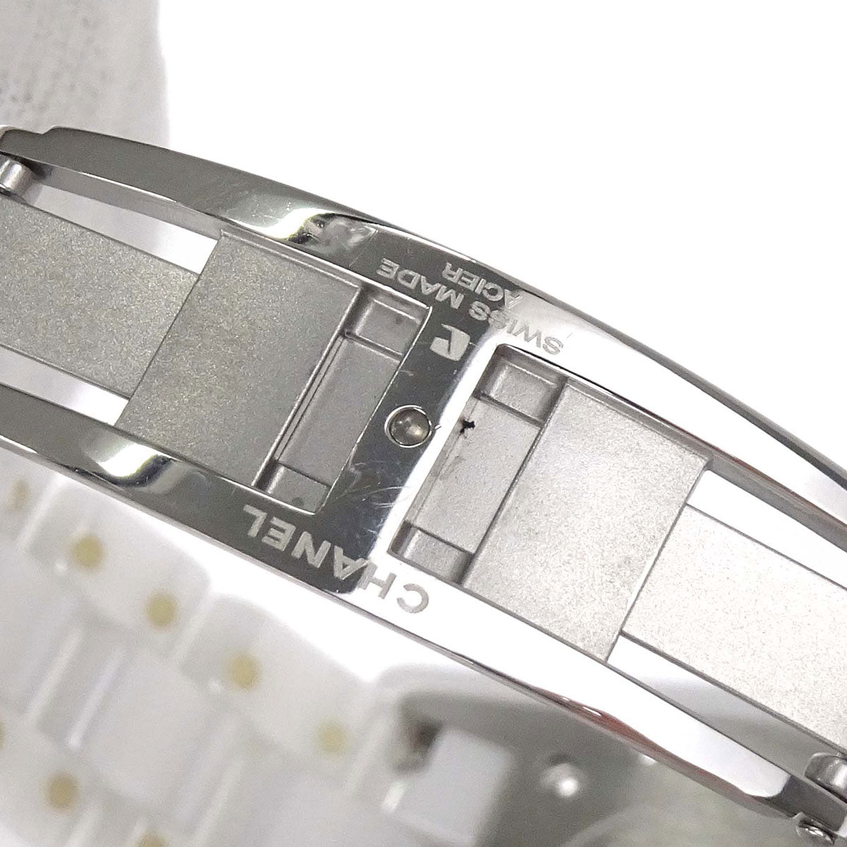 Chanel J12 33mm Ref.H0968 Quartz Watch Ceramic White
