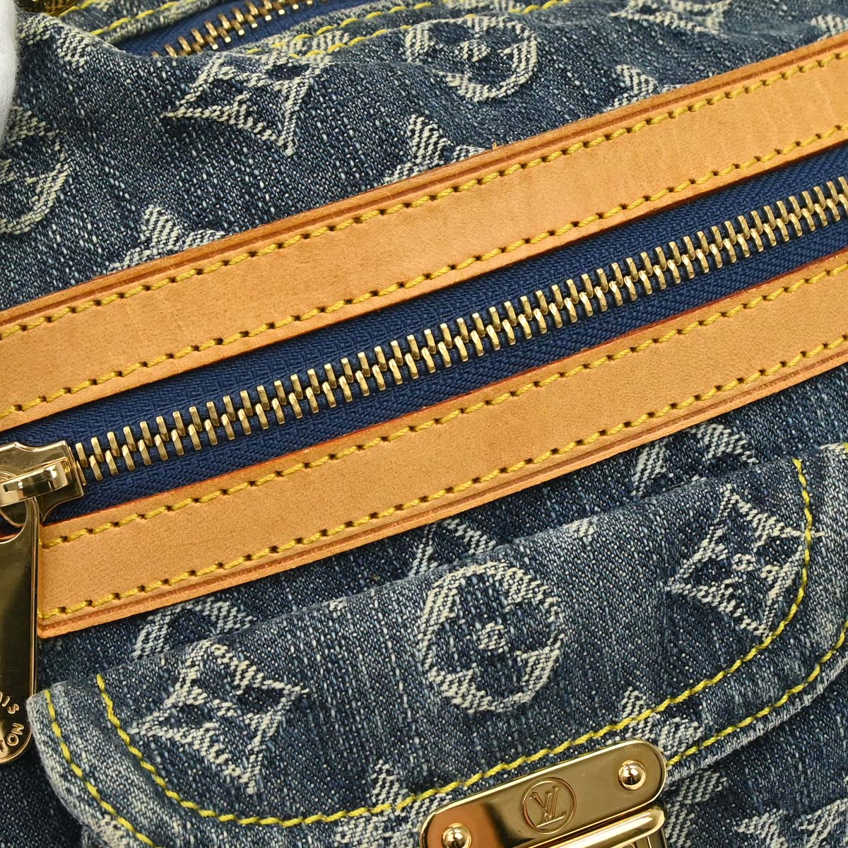Louis Vuitton 2006 Blue Monogram Denim Baggy PM Shoulder Bag M95049