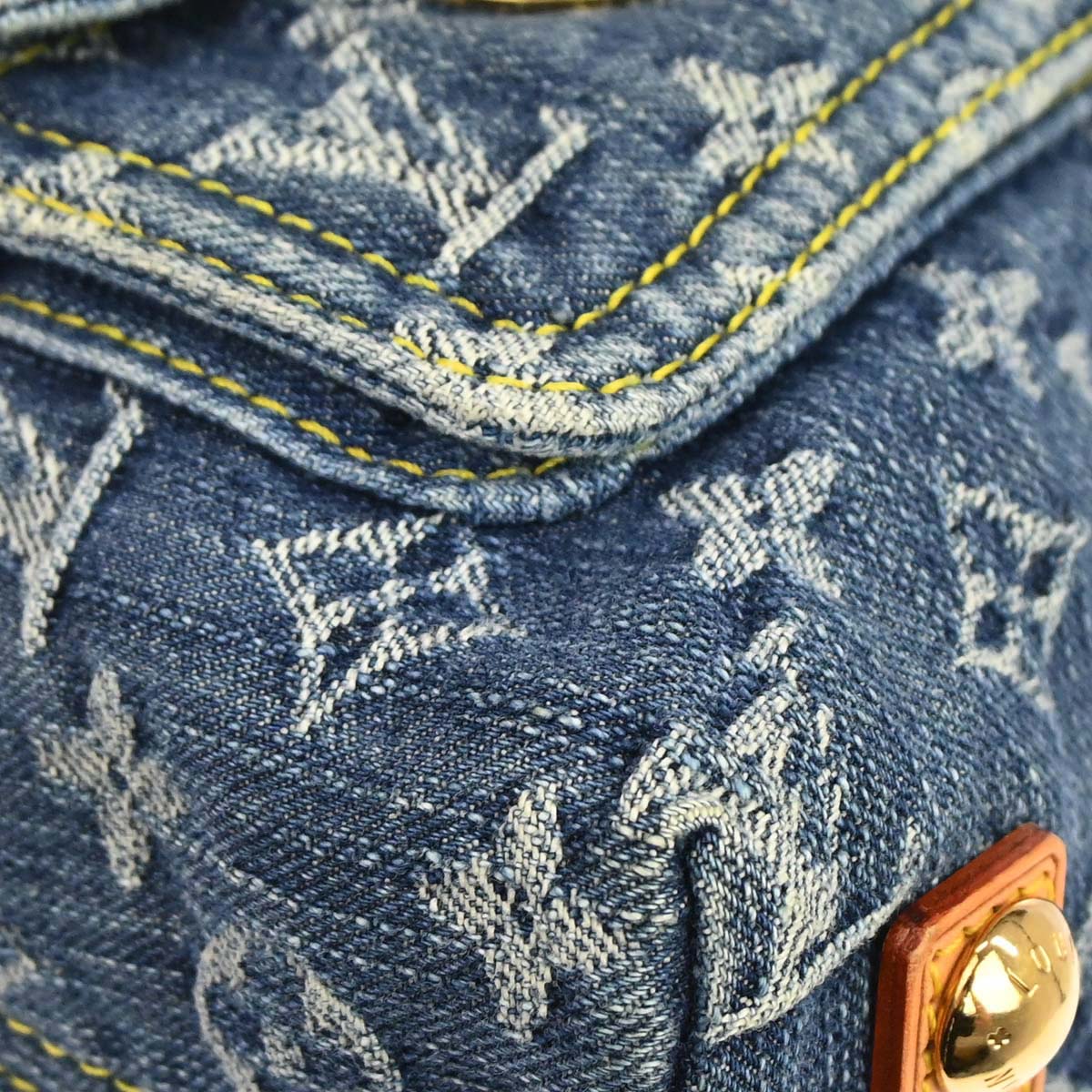Louis Vuitton 2006 Blue Monogram Denim Baggy PM Shoulder Bag M95049